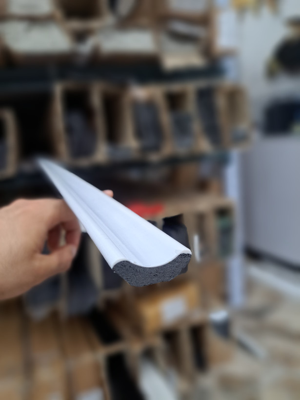 نبشی اسکوتی PVC | محافظ گوشه و ابزار دکوراتیو